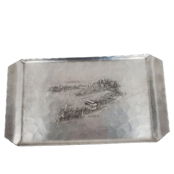 Wendell August Other - Vntg Hand-Wrought Hammered Aluminum Serving Tray - Pittsburgh Cityscape Etching